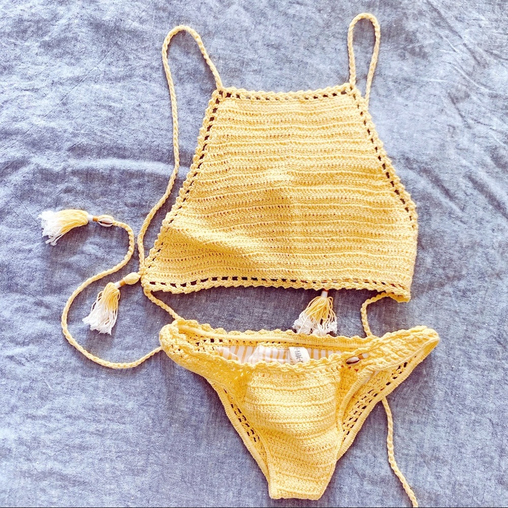 SHE MADE ME FREE PEOPLE BOHEMIAN CROCHET YELLOW STRETCH BIKINI BOTTOM S/M SHELL